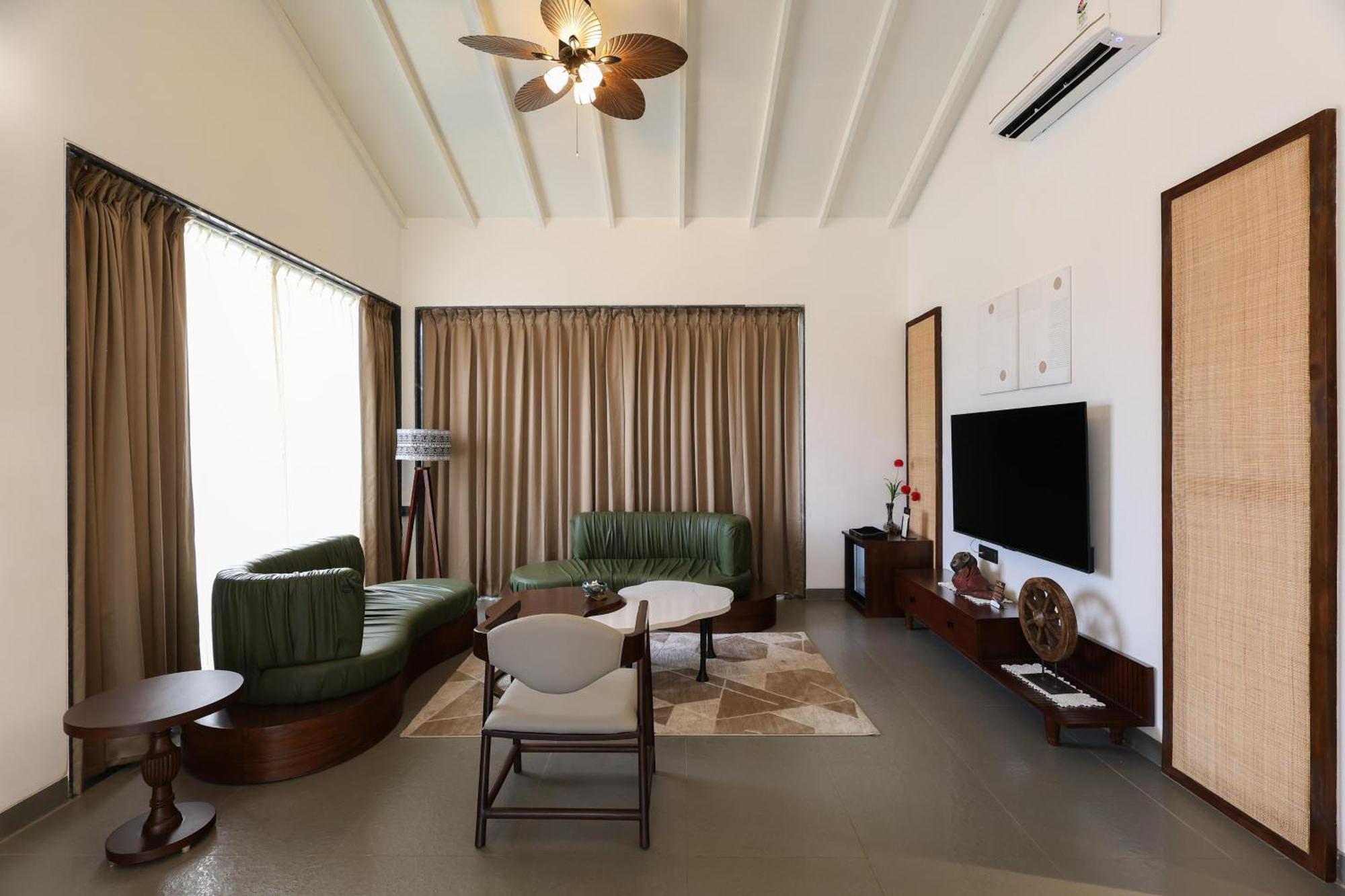 Maira Resort And Convention Centre Rāipur Eksteriør billede
